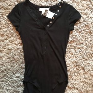 BRAND NEW SNAP BOTTON BLACK BODYSUIT